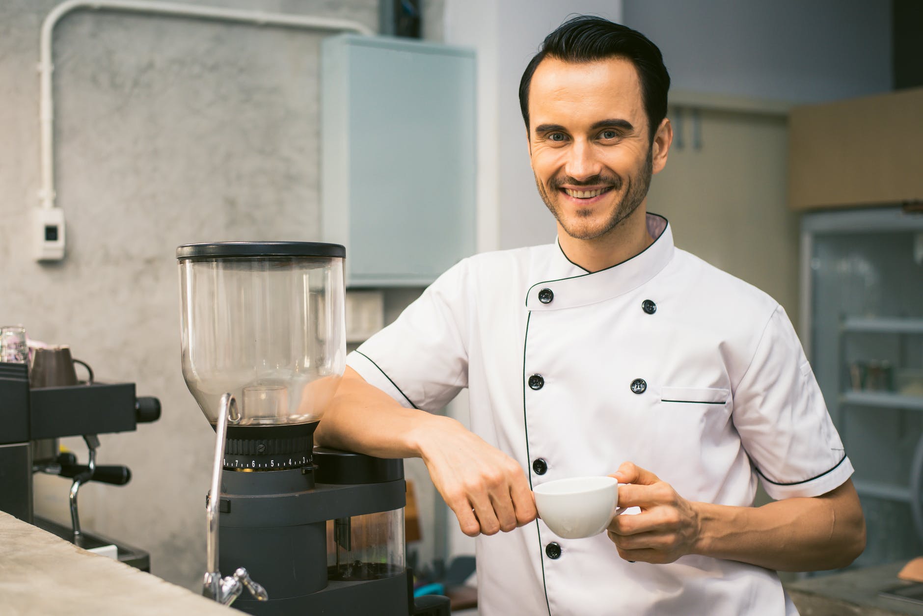 The Complete Guide To Restaurant Staff Positions What You Need To Fill 